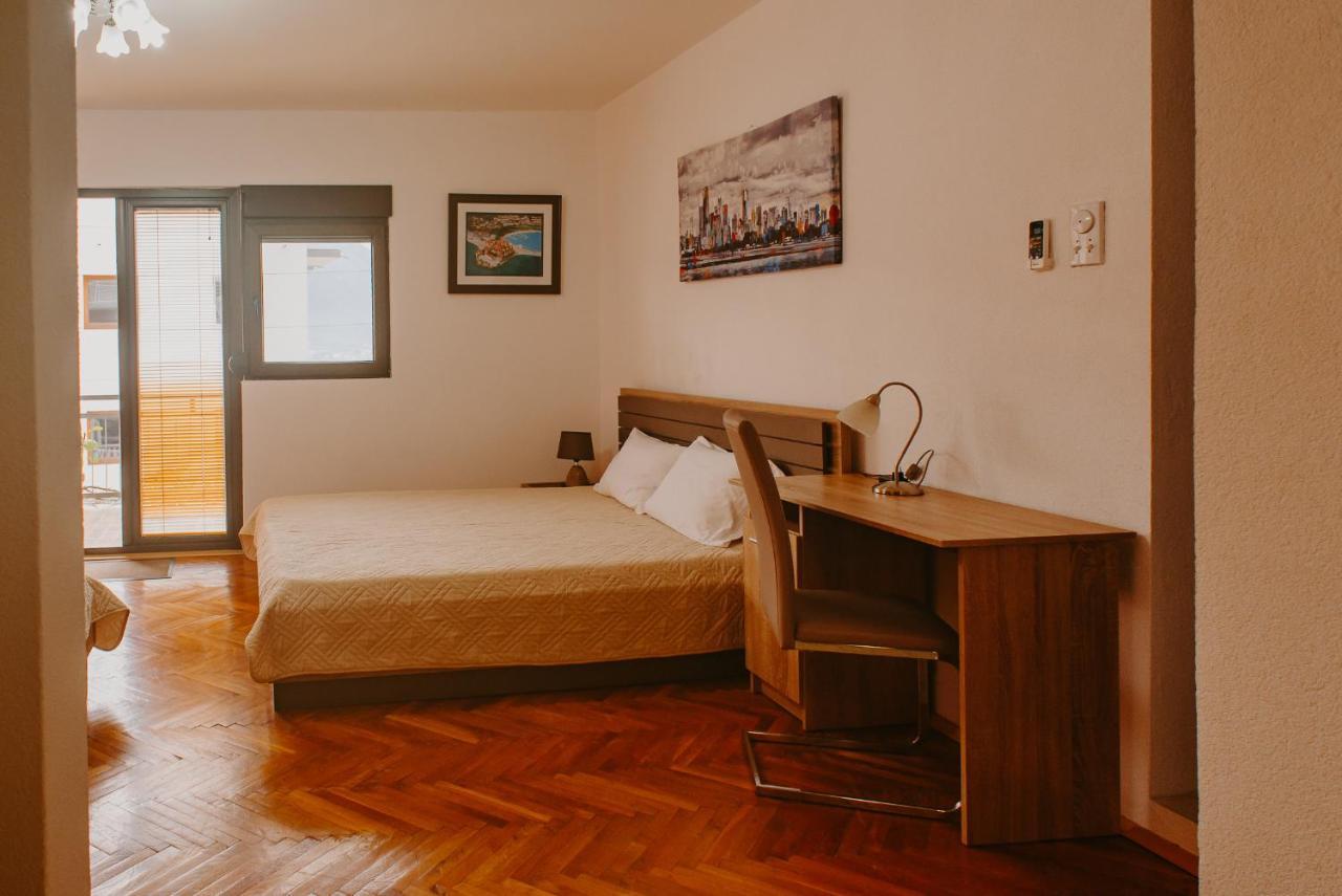 Apartments Azure Adriatic Kotor Exterior foto