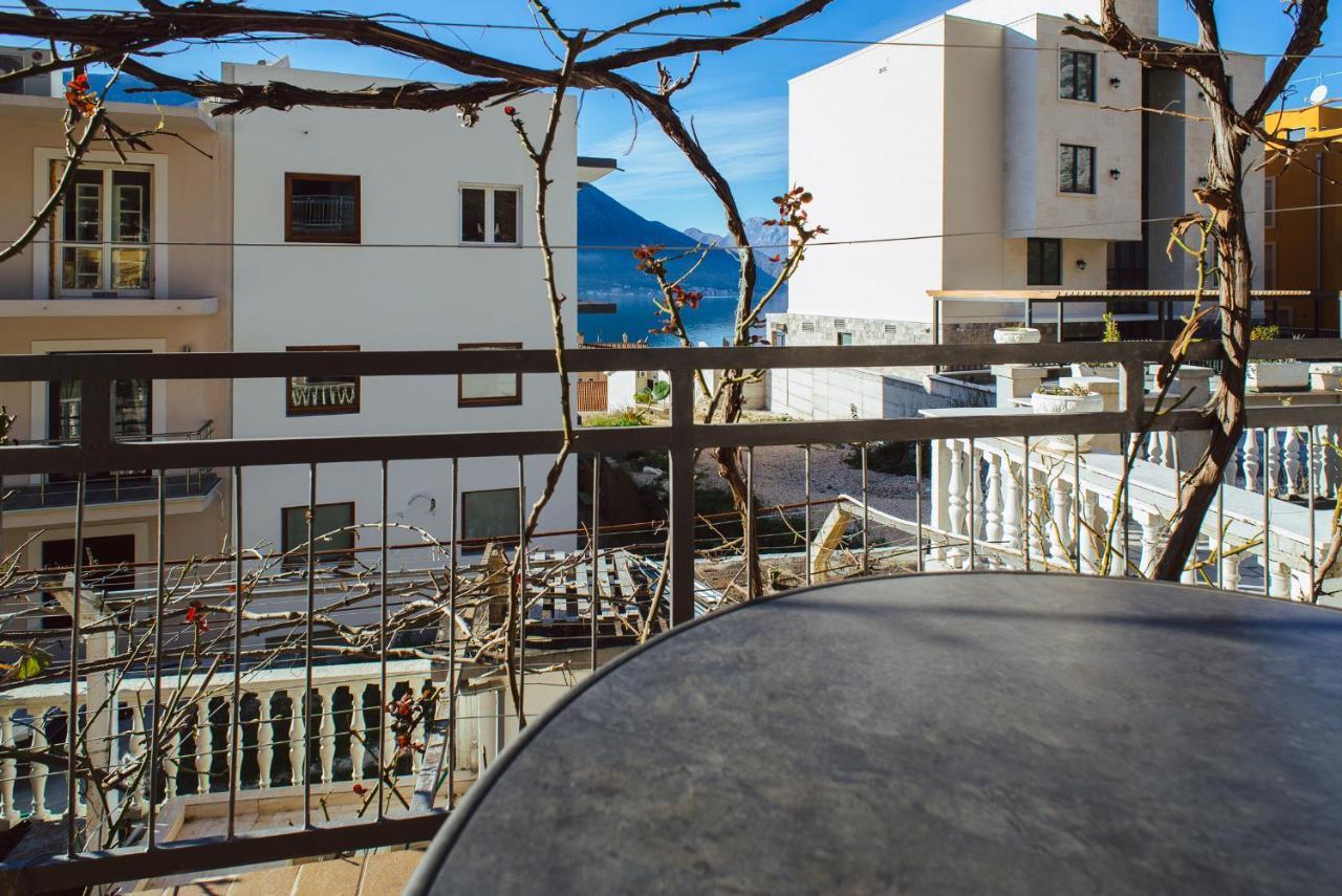 Apartments Azure Adriatic Kotor Exterior foto